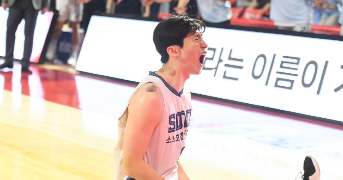 ‘MVP·신인왕 미친 활약’ 소노, SK 꺾고 6강 PO 기선 제압…이정현 29점·켐바오 28점 [IS 잠실]