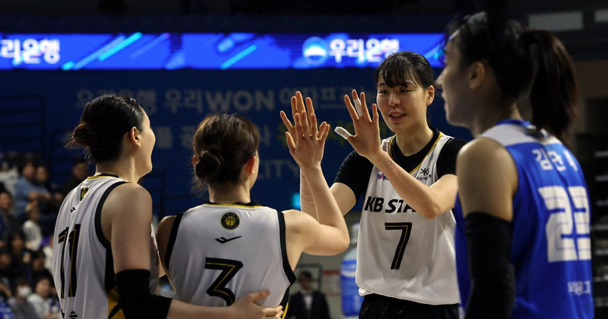 PO 3전승 KB, 통합우승도 ‘성큼’