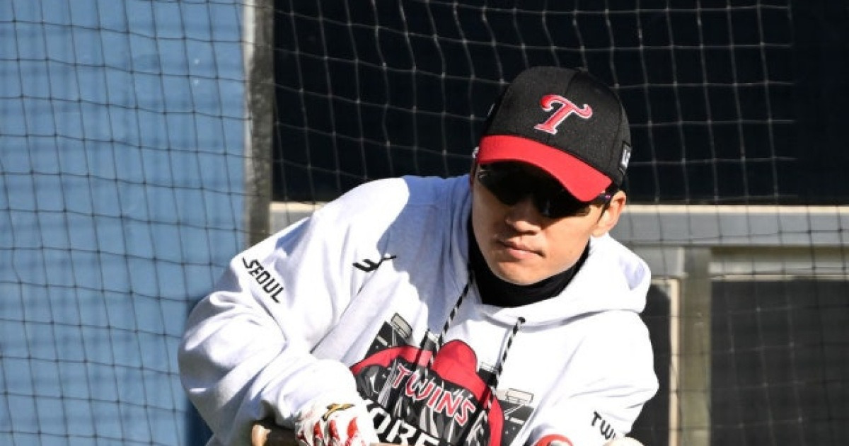 '누가 봐도 번트인데' LG 6연승 만든 8회 무사 1·2루 재구성, 박해민 페이크 번트&슬래시 '어떻게' 나왔나