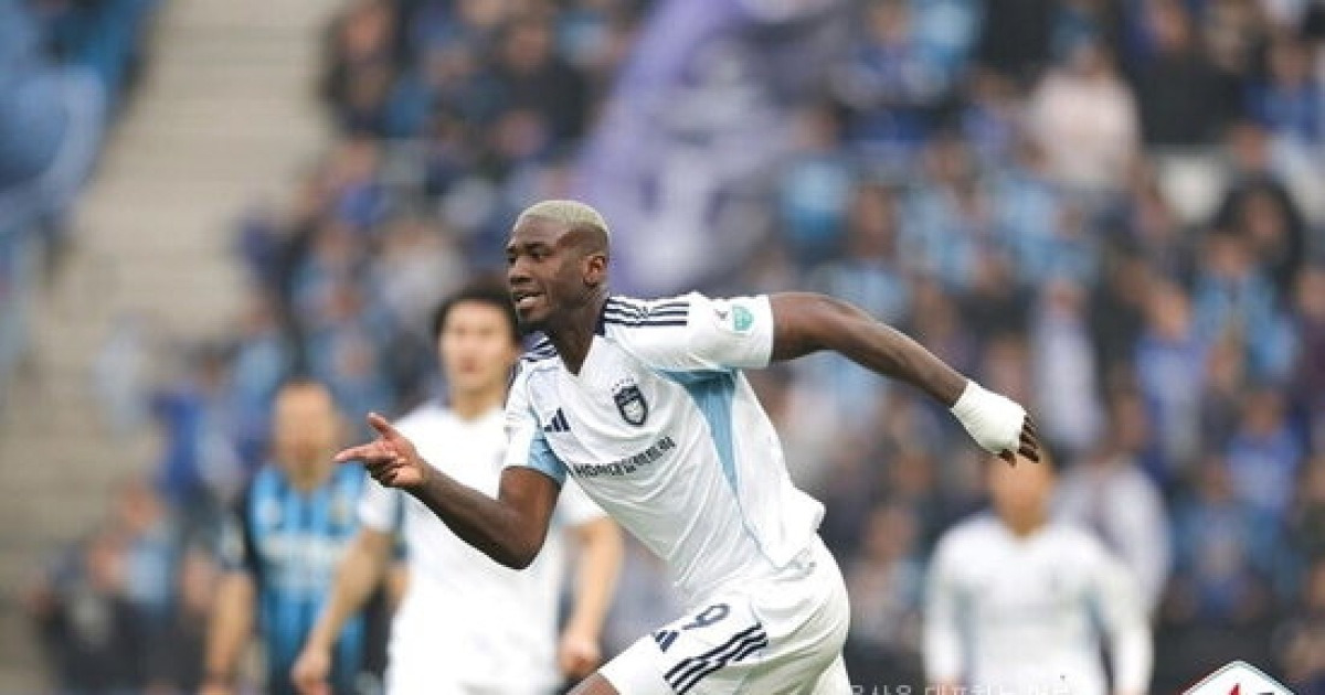 ‘말컹 극장골’ 울산HD, 인천 상대로 2대1 역전승