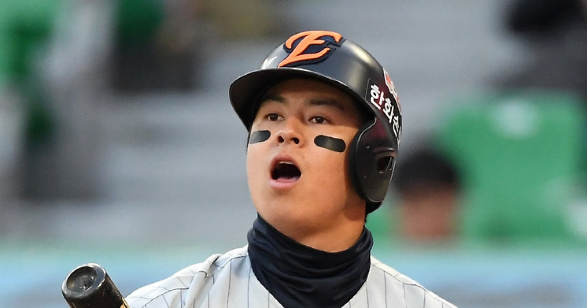 2군행 노시환, 하루에 166만원씩 사라진다! → 월급 '최소 1666만원' 증발