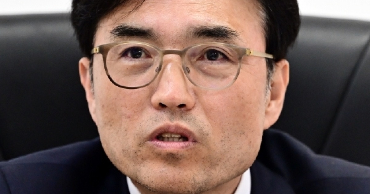 [AI와 일자리⑦] 권창준 노동부 차관 "하반기 입법 추진…노동배제 없는 AI 전환"