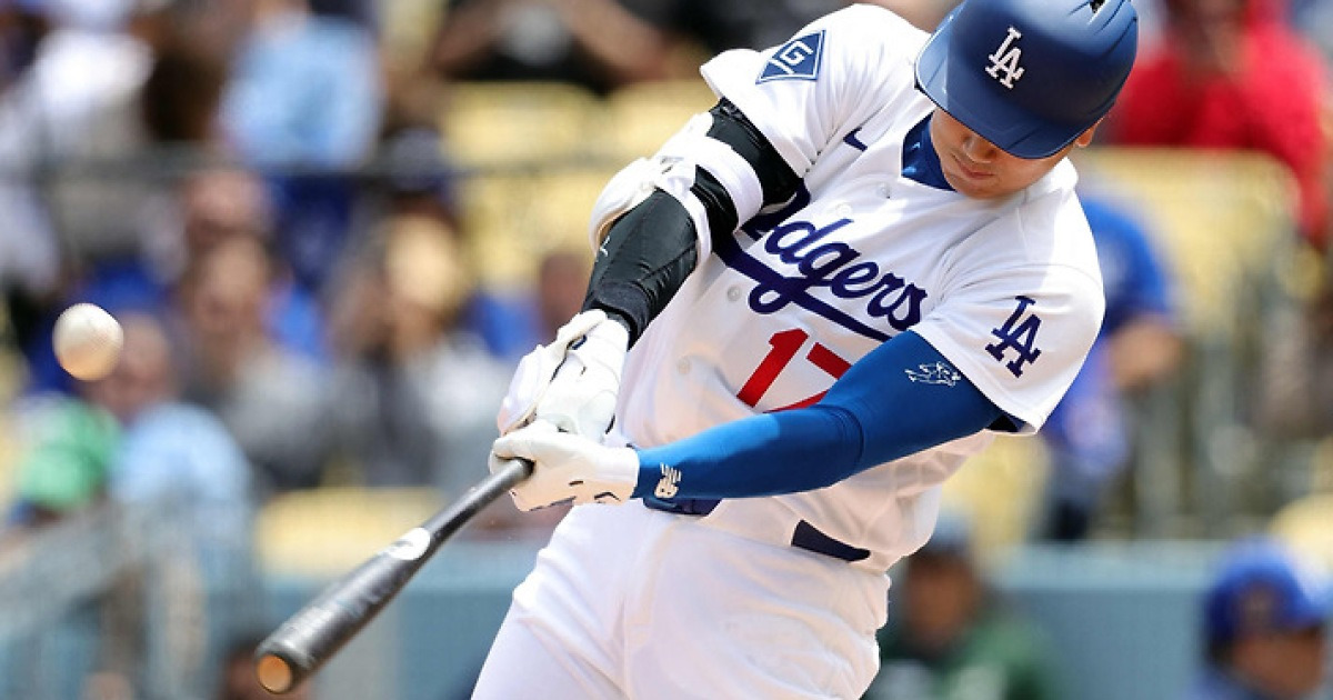 LA 다저스 오타니 쇼헤이, 텍사스 상대로 두 경기 연속 선두 타자 홈런