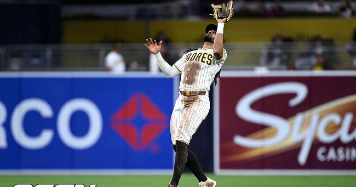 "확실한 백업 선수가 없다" 5050억 GG 외야수가 2루수로 깜짝 변신…송성문, 빅리그 콜업 임박했나