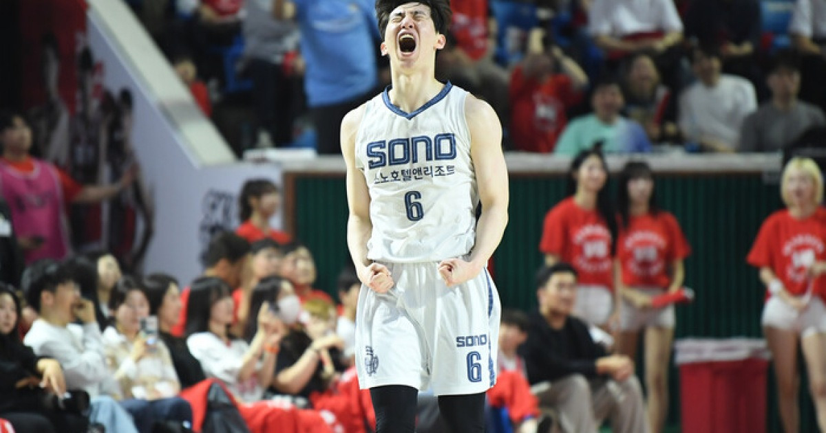 소노 ‘3쿼터 대역전극’… SK 잡고 창단 첫 ‘4강 PO’ 눈앞