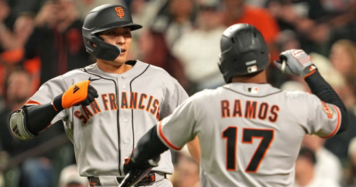 이정후 ‘스테이크 한끼’ 뒤 살아났다…멀티히트 반등 신호