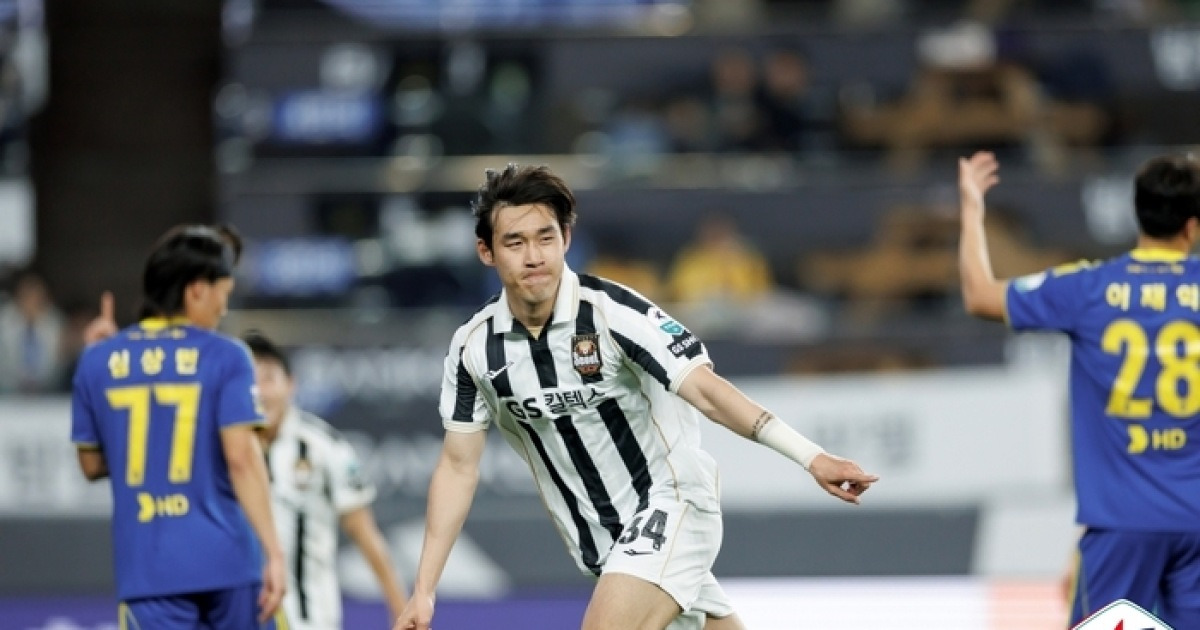 ‘송민규 2골1도움’ 서울 김기동호, 울산마저 4-1 대파…유일 ‘무패 선두’ ing, 독주 체제 [SS현장리뷰]