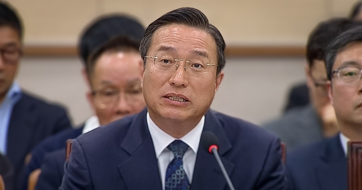2026년 4월 국회 청문회에서 발언하는 이정현 검사