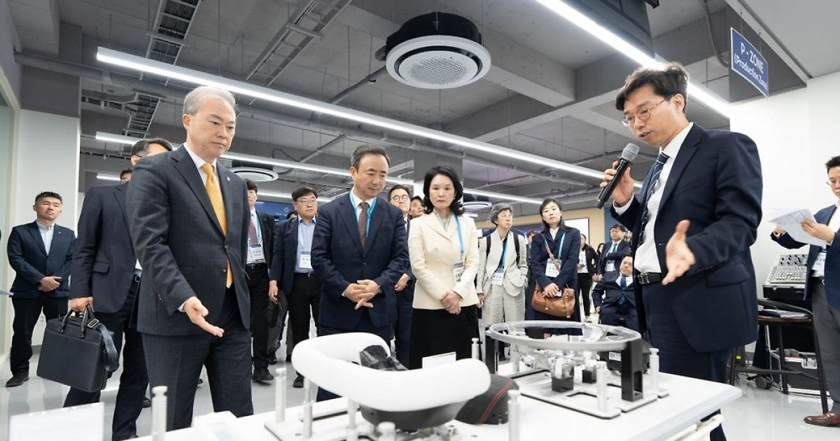 대통령 직속 AI 전략위, 전북대 ‘피지컬 AI’ 점검