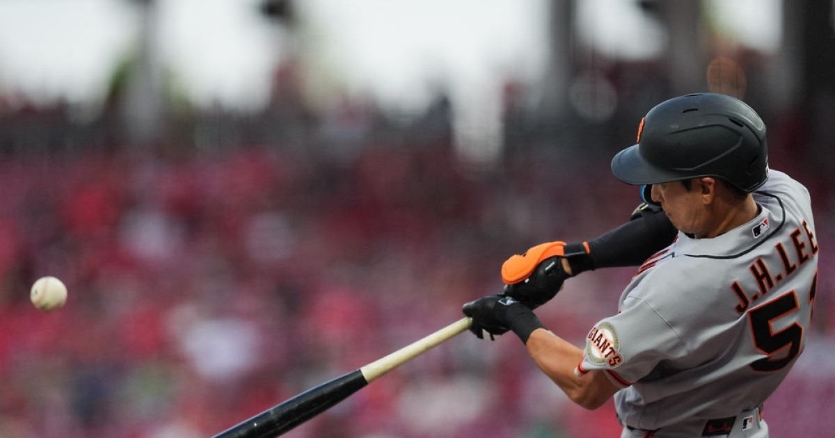 MLB 이정후, 사흘 만에 2안타…시즌 4번째 멀티 히트(종합)