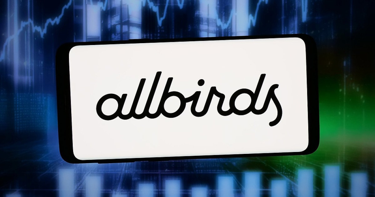 운동화→AI 간판 바꾸자 하루 만에 582% 폭등…‘사업보다 이름’에 돈 몰렸다