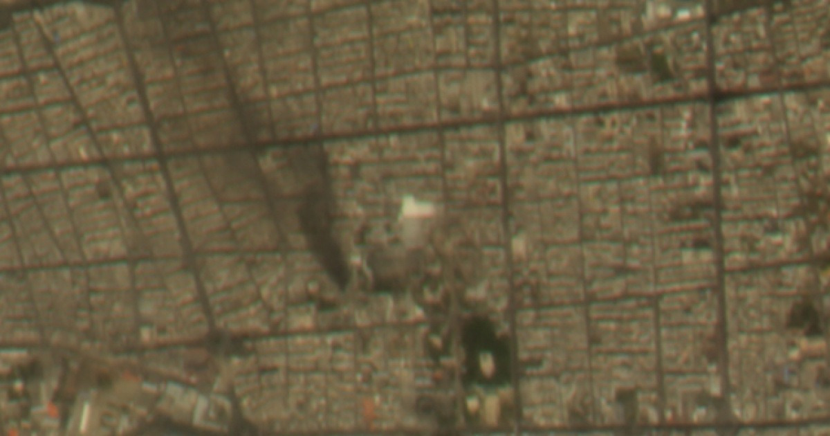 국내 AI 큐브위성, 이란 공습 피해 ‘포착’…4대 항공기 파괴 정황