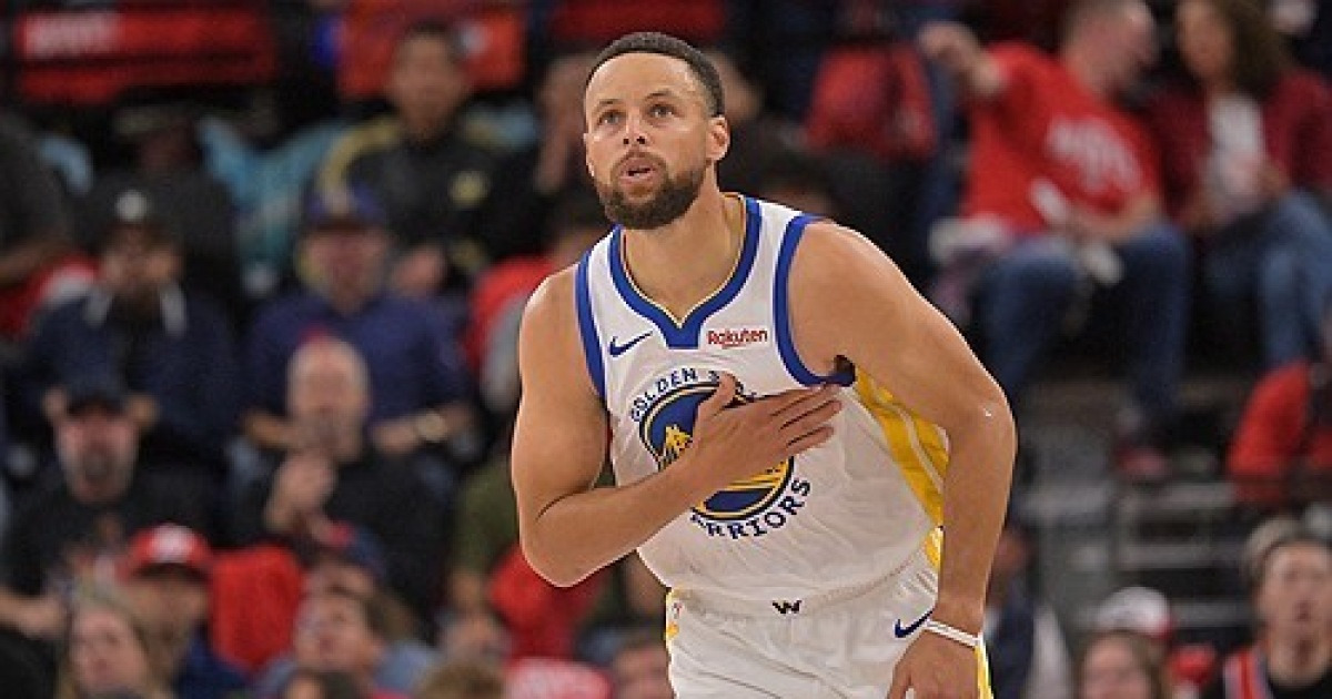 ‘에이스 커리 35점 폭격 + 호포드 승부처 3점슛 4방’ GSW, LAC에 짜릿한 4쿼터 역전승