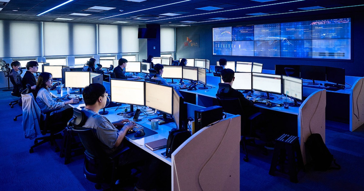 전 세계 초비상 ‘미토스 쇼크’…“AI가 거르고, 화이트해커로 방어”