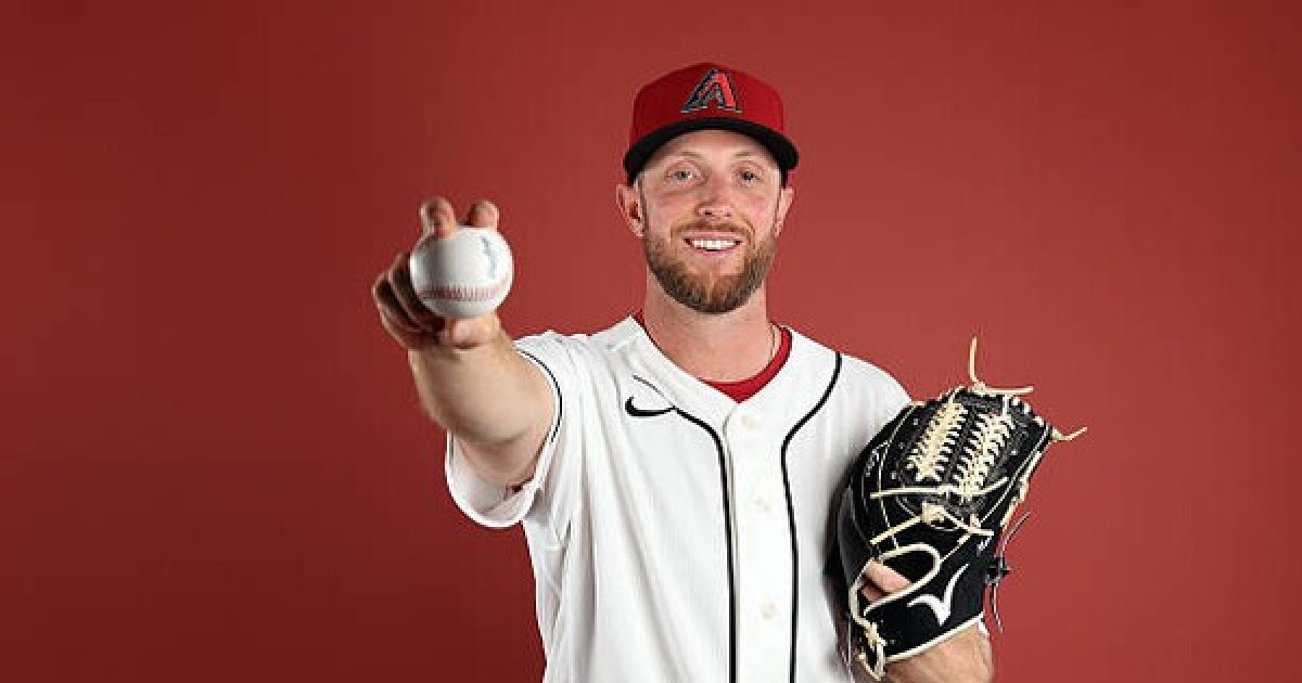 이게 바로 원조 '역수출 신화'…263일 만의 복귀전 치른 켈리, 위기관리 앞세워 5⅓이닝 2실점 '승리 수확'