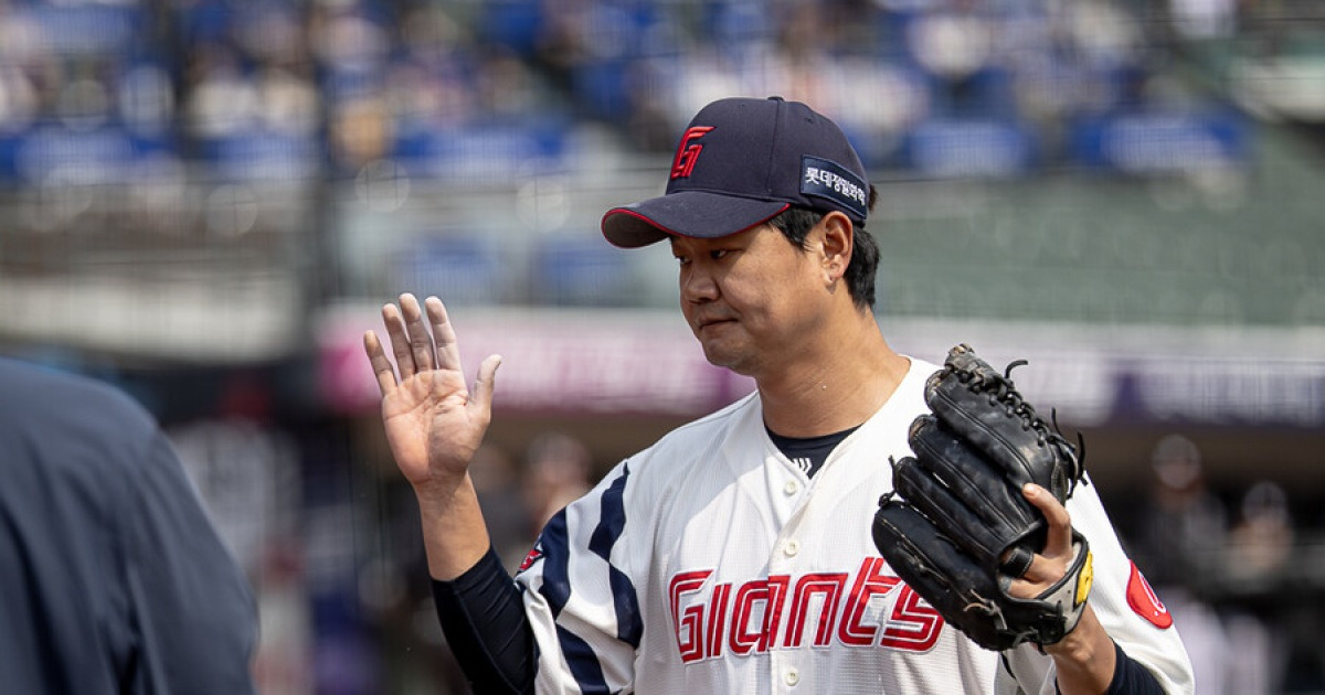 '황성빈 부상' 오늘은 손호영이 나간다, 중견수+6번 배치…비슬리-손성빈 배터리 2승 도전