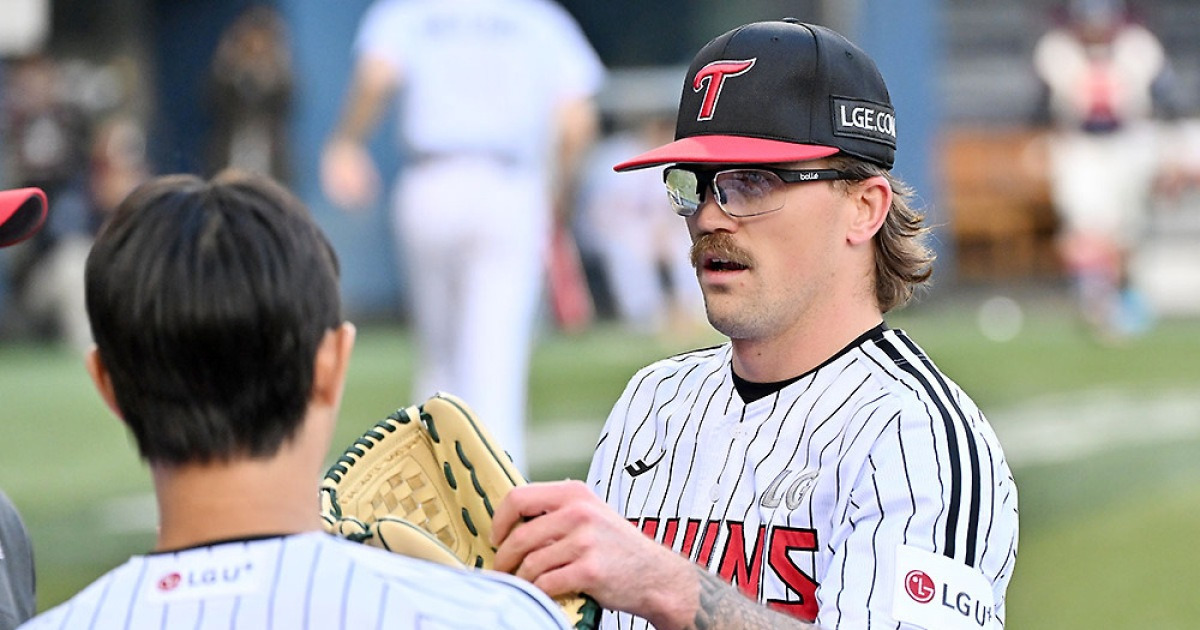 손주영 공 잡았다, 그럼 '이닝 1위' 웰스는 어떡해? LG, 계획대로 불펜 활용…김윤식도 소집해제와 동시에 등록 예정 [잠실 현장]