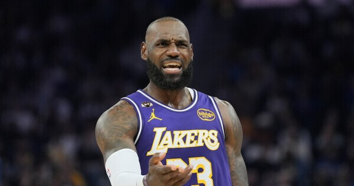 르브론 제임스 관련 보도 이미지