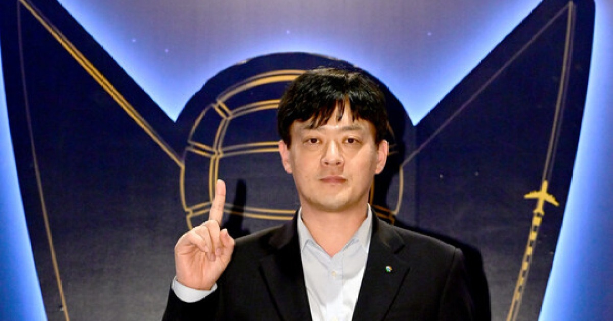 "체육관 가기 두려웠다"…이영택 감독, GS 우승까지의 반전 서사 [스한 위클리]