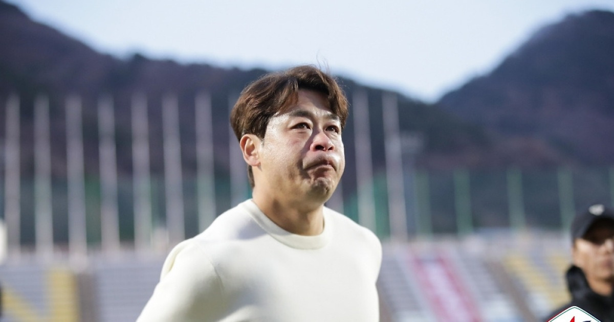 "수원 삼성전, 축구인들이 봐도 재밌을 것"... '이정효볼 분석 완료' 배성재 경남 감독 확신 [창원 현장]