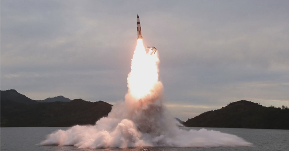 北, 11일만에 다시 미사일 도발…최신형 SLBM 가능성