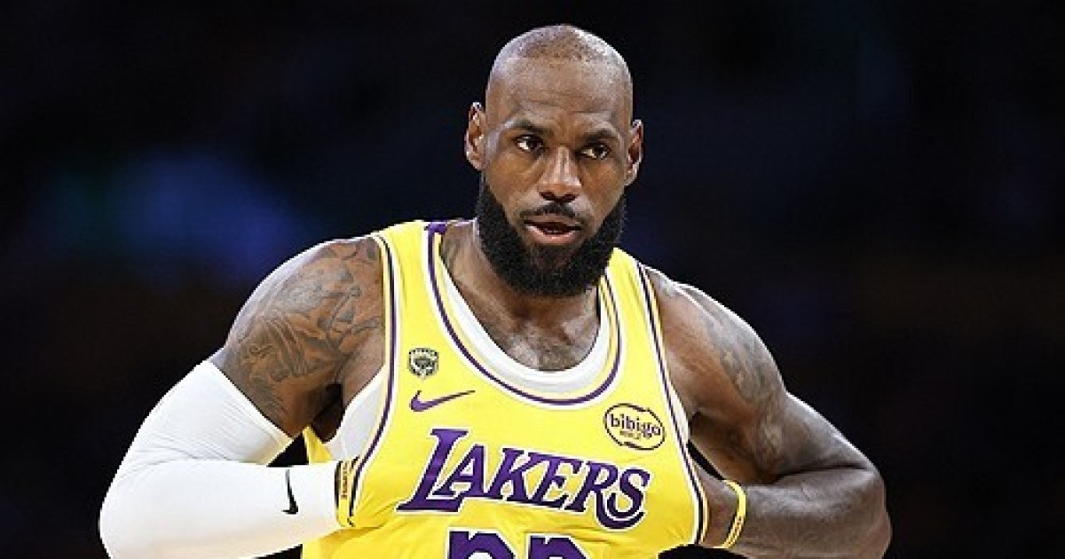 '대반전!' 레이커스, 르브론과 케너드의 맹활약으로 휴스턴 꺾고 기선 제압 성공