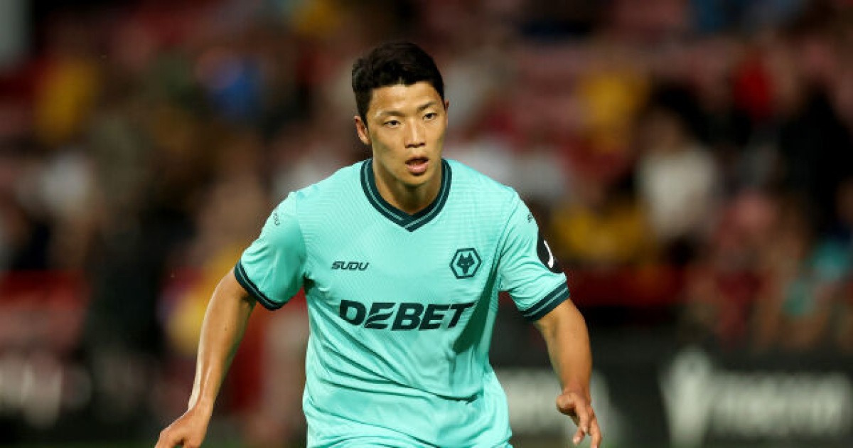 'HWANG 다음 시즌 2부 리그서 뛸 위기'…울버햄프턴, 리즈 원정서 무기력한 패배→토트넘 승리 시 강등 확정