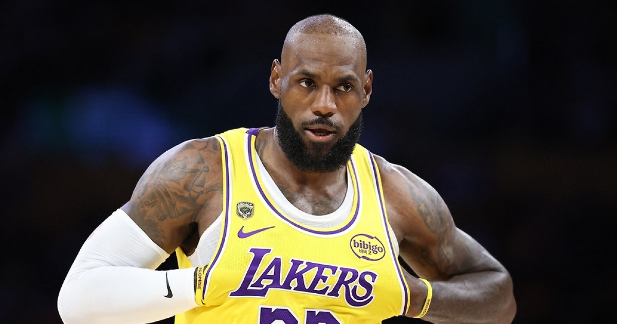 1984년생 노장 르브론의 투혼, 3점슛 5개+27점 ‘루카’ 케너드…돈치치·리브스 없어도 강했던 LAL, 휴스턴 잡고 PO 서전 승리