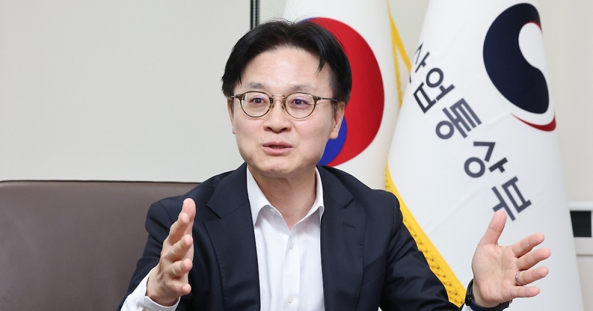 '맥스 전도사' 김정관 "AI전쟁서 지면 미래 없다…제조업 생존 문제"