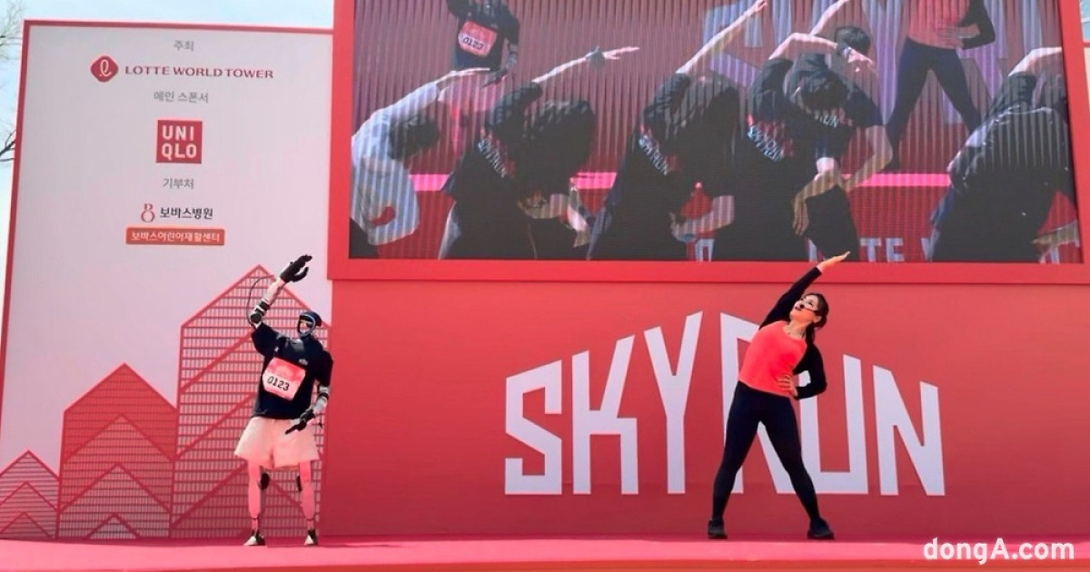 마천루 계단오른 휴머노이드… 롯데이노베이트, 피지컬 AI 실증 가속