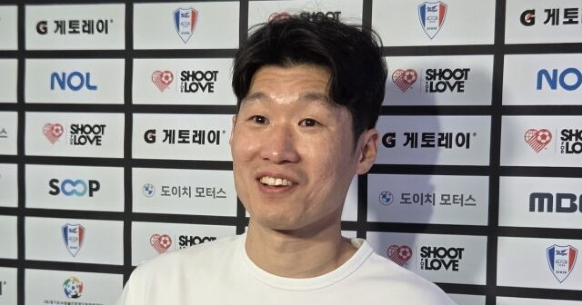 '해버지' 박지성, 무릎 수술 후 교체 출전! "예전으로 돌아간 것 같아...후배들 월드컵 위해 부상 조심" [MD현장]