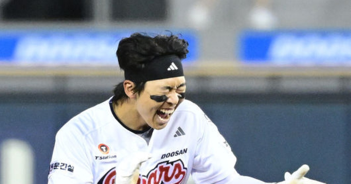 ‘대박’ 롯데-두산 초대형 트레이드 전격 단행→두산에 투혼의 복덩이 왔다, 신임 감독도 감탄 “야구 정말 간절하게 한다”