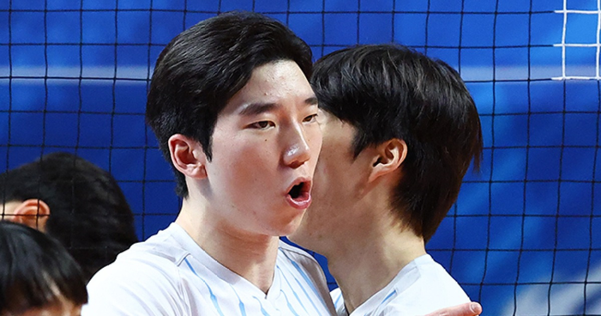 프로배구 남자부 FA 최대어 허수봉, 현대캐피탈 남는다