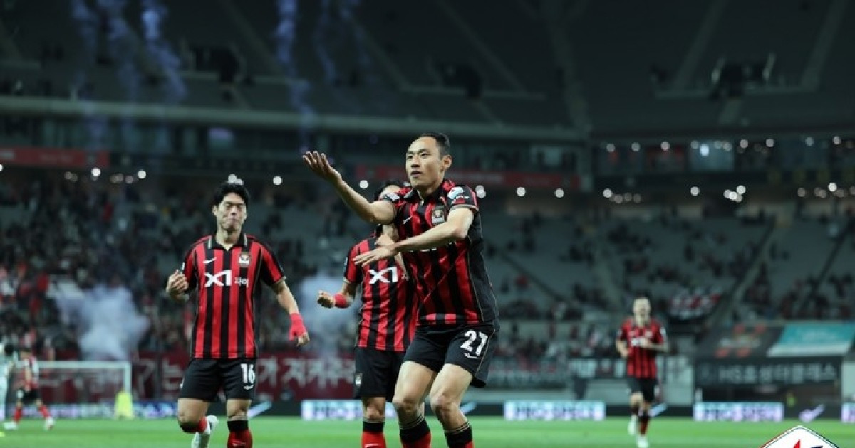 '기동매직, 연패는 없다!' 서울, '문선민 환상 칩슛+황도윤 1골 1도움' 앞세워 부천 3-0 완파…리그 단독 선두 유지  [MHN 현장]