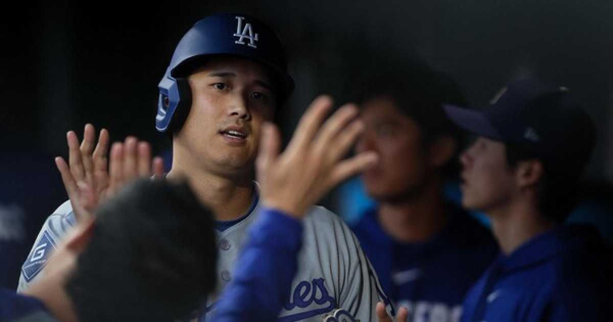 오타니, 추신수의 '52G 연속출루' 亞 신기록과 동률… 다저스 12-3 대승