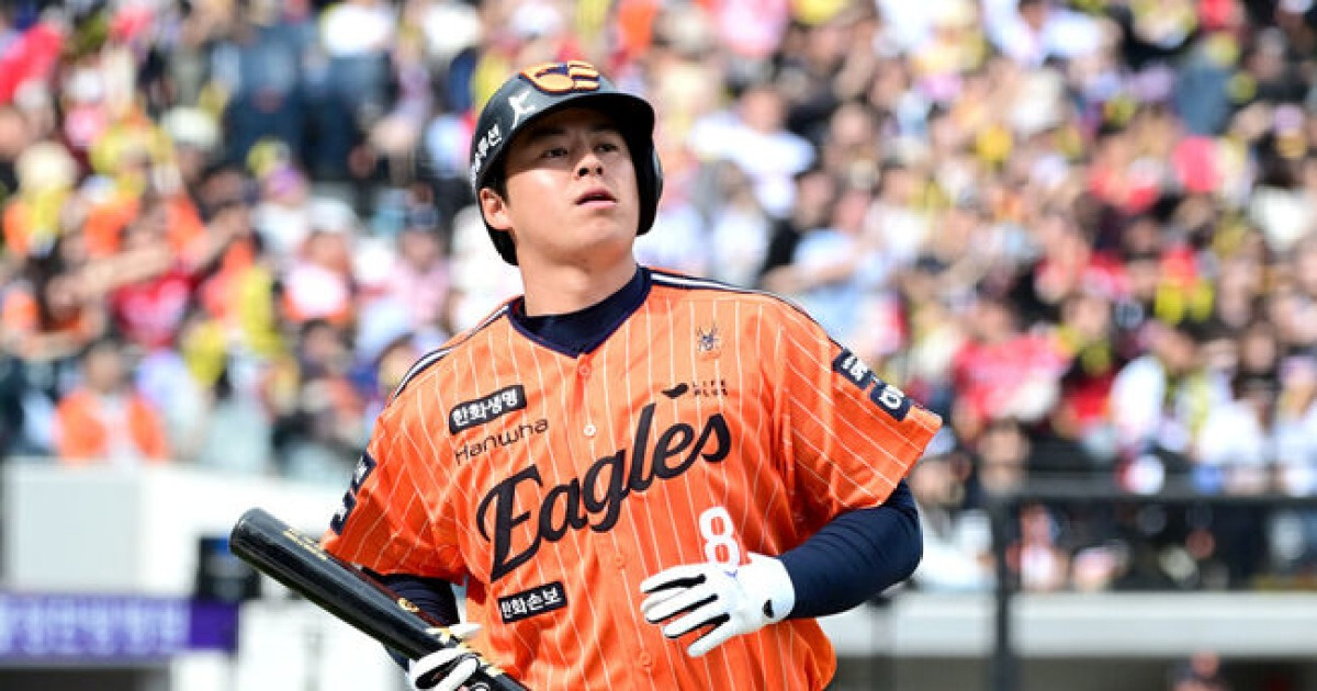 '퓨처스 3G 타율 0.231' 노시환, 예정대로 1군 선수단 합류…김경문 감독 "점점 컨디션 찾을 거라 기대" [오!쎈 잠실]