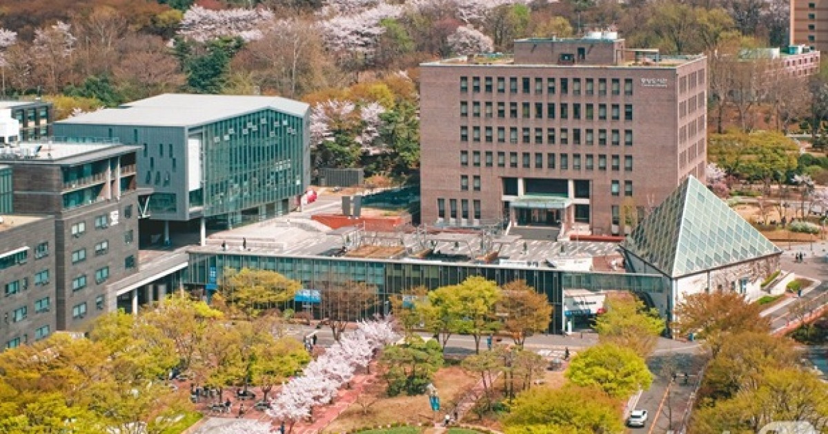 [단독]시도 AI로 쓴다…숭실대 문예창작과, AI 접목 전공과목 만든다