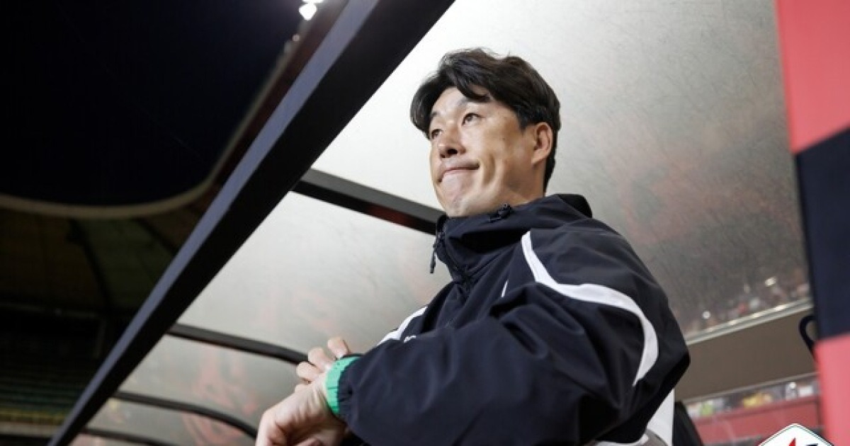 [BE.현장] "어이없는 실점 또 나왔다" 5연패 늪 빠진 광주, 이정규 감독 세트피스 붕괴에 한숨