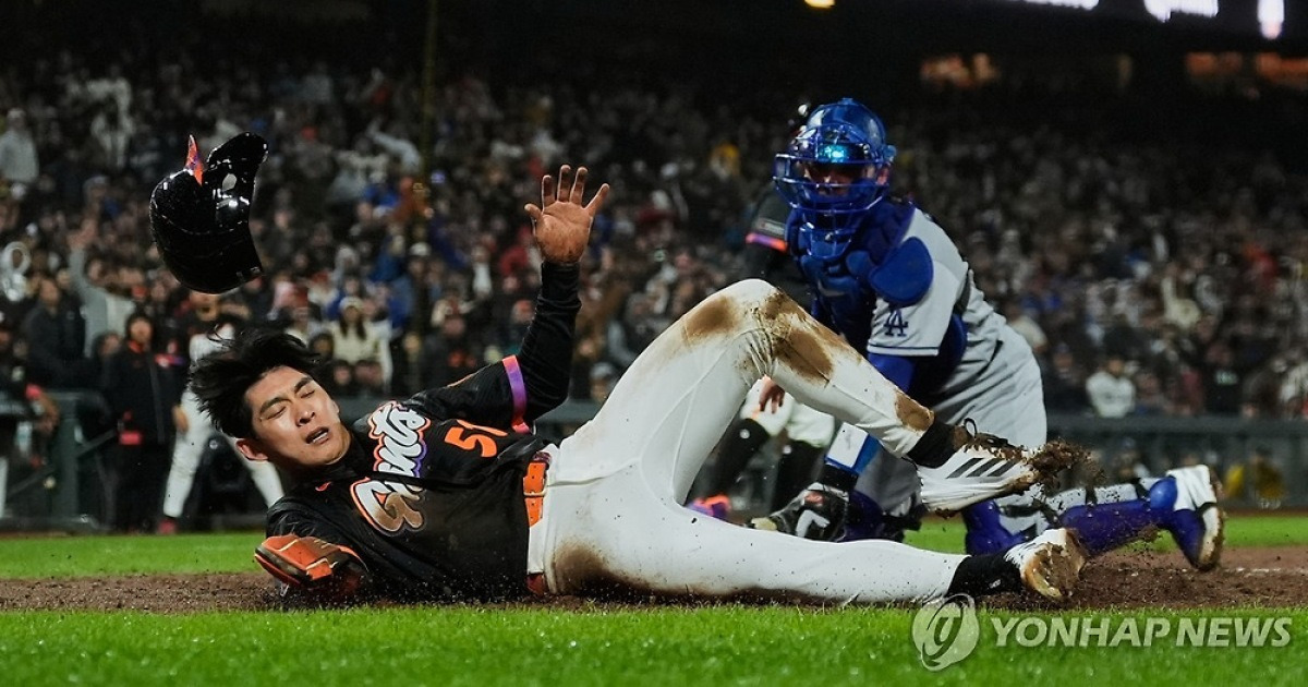 “맞대결 첫 승 주인공은 이정후”…멀티히트 활약으로 다저스 제압