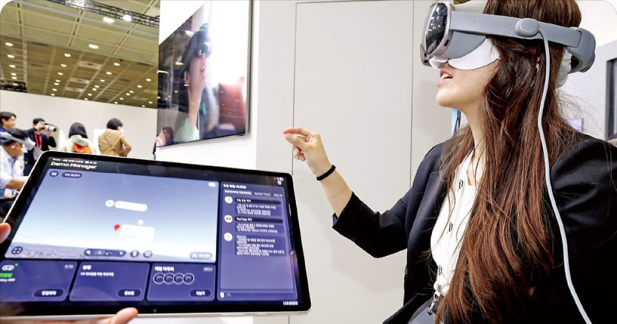 삼성 "AI TV가 우리집 비서"…LG "똑똑한 AI 가전이 집안일"