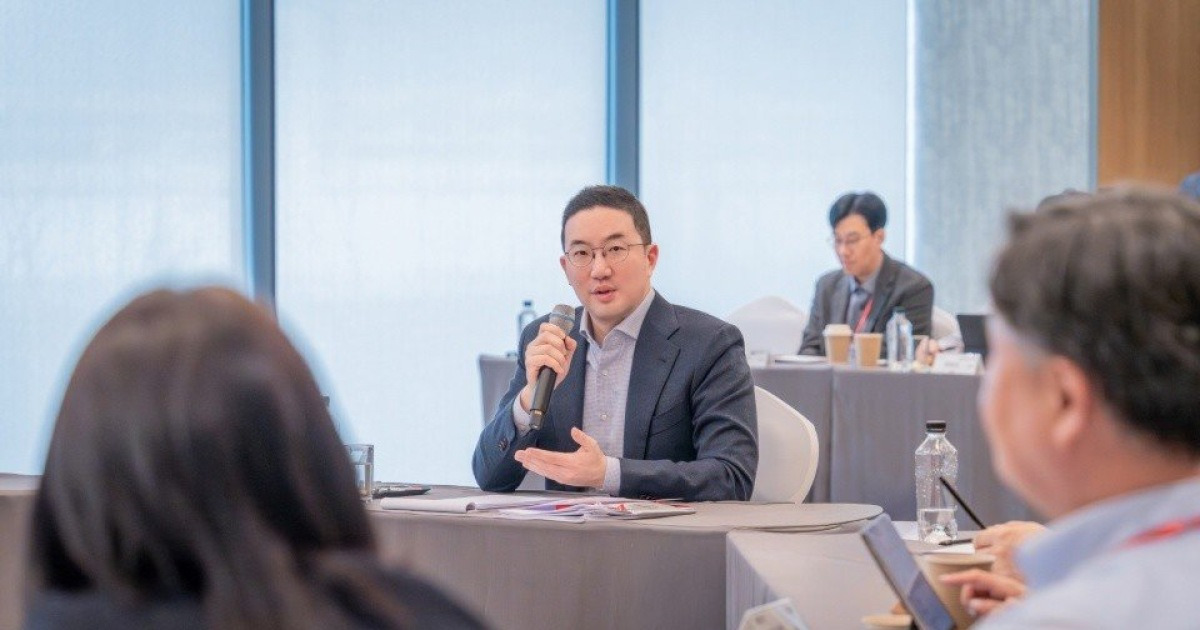 [K-TECH 글로벌 리더스] 〈LG그룹①〉 판 뒤집기 나선 LG… AI 생태계 본격 구축