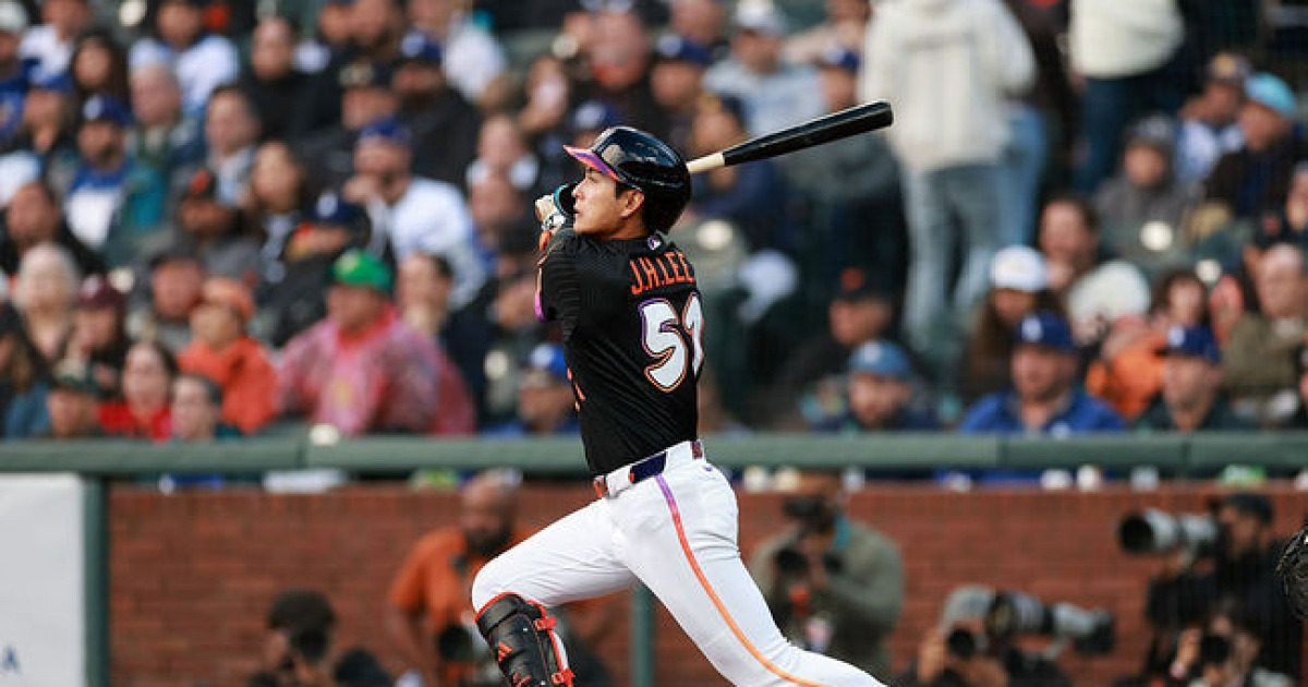 다저스 포수, 쓰러진 이정후에게 욕설 논란…SF 팬 분노 폭발 “라이벌리와 전혀 다른 문제, 진정한 악당”