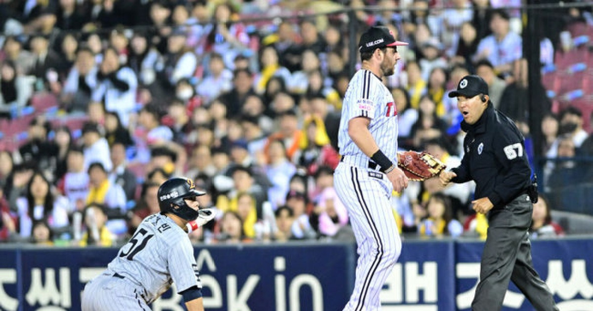 치명적인 주루사→결정적인 포구 실수→완봉패…하필 잘하던 문현빈이 공수에서 꼬였다 [오!쎈 잠실]