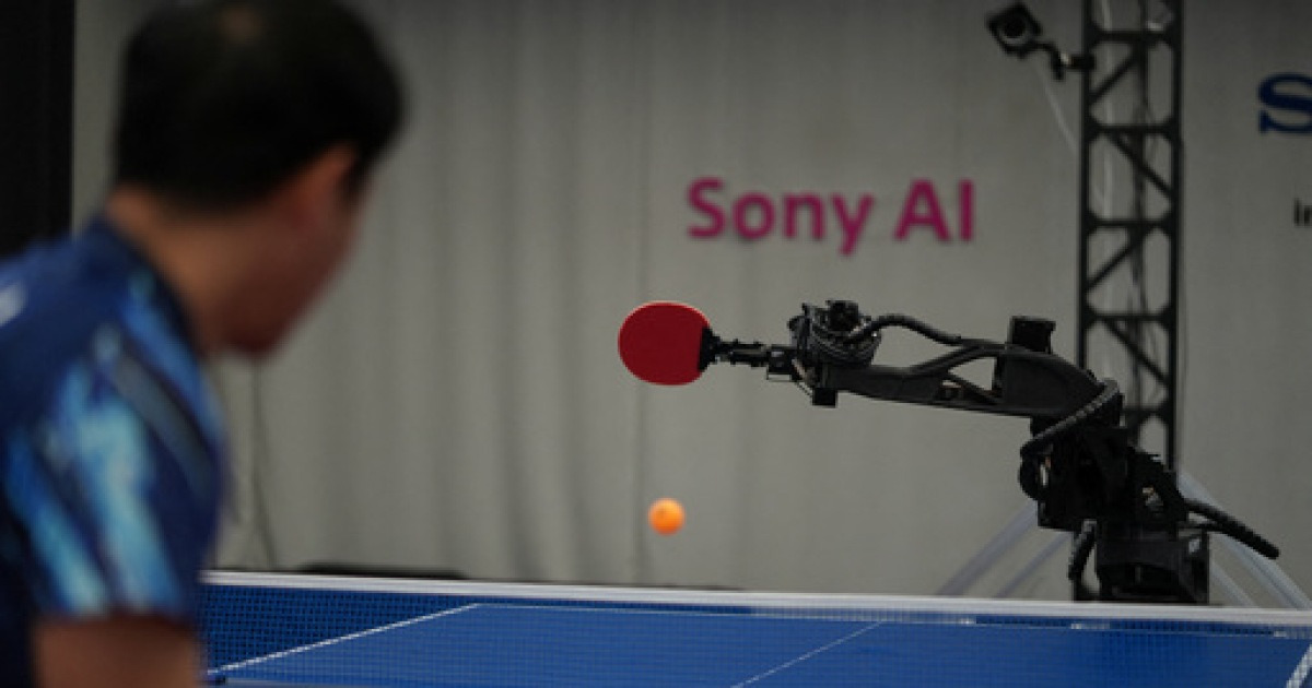 AI 탁구로봇, 엘리트 선수 이겼다