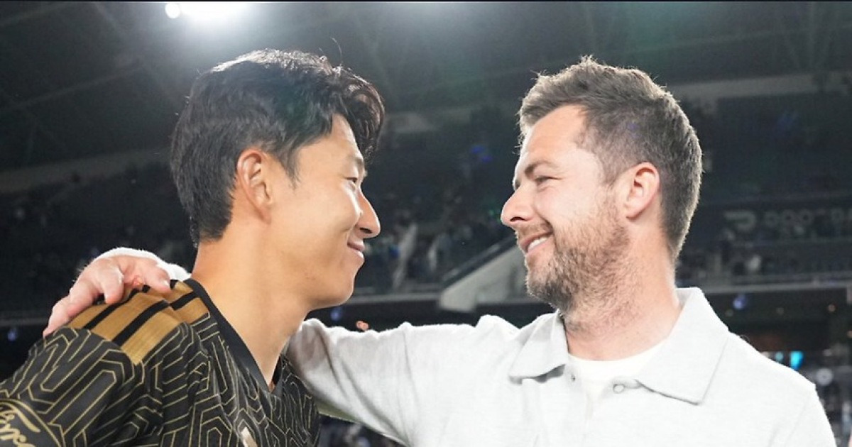 '코치님 오랜만이에요' 손흥민이 곧바로 상대 벤치로 달려간 이유..."전화로 자주 연락하는 사이, 인간적으로 더 훌륭한 선수" 찬사