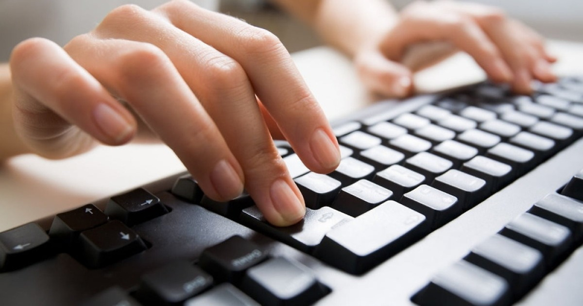 "AI에 함락당했다"…종말 고하는 '네이버 지식iN'