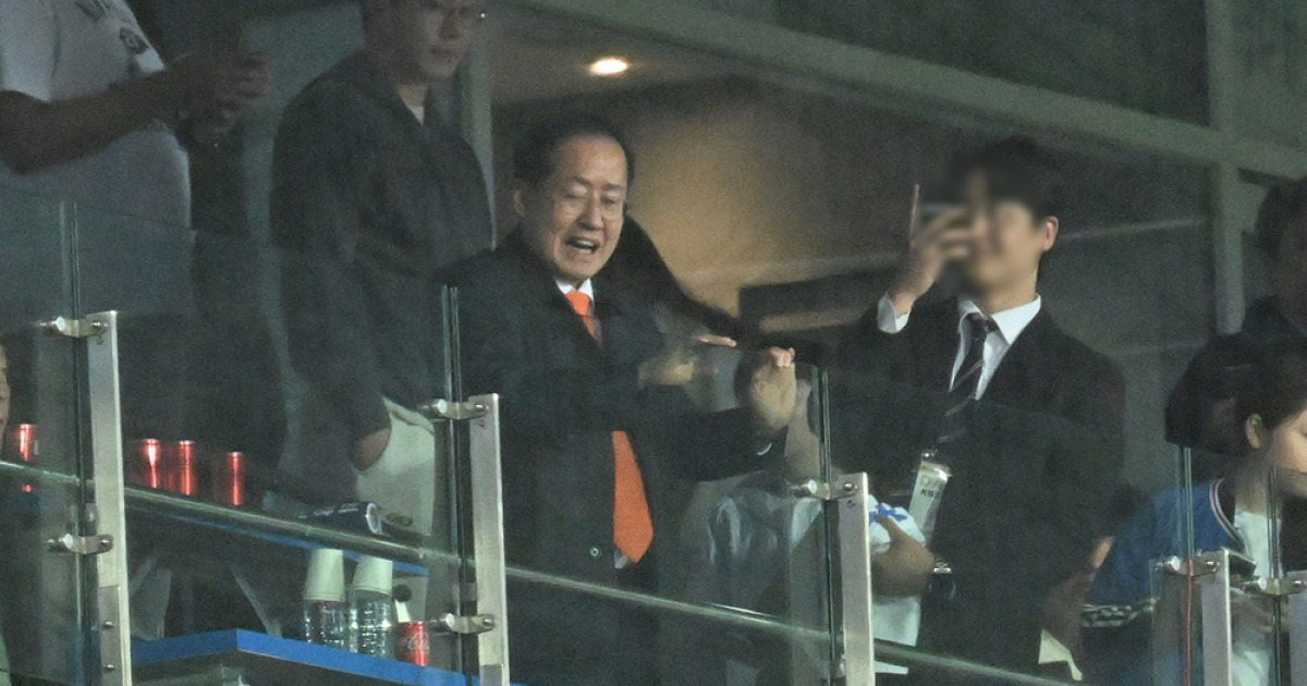 연패빠진 삼성 저격한 홍준표 전 시장 “저런 선수들에 몇십억..삼성 참 돈 많나봐”