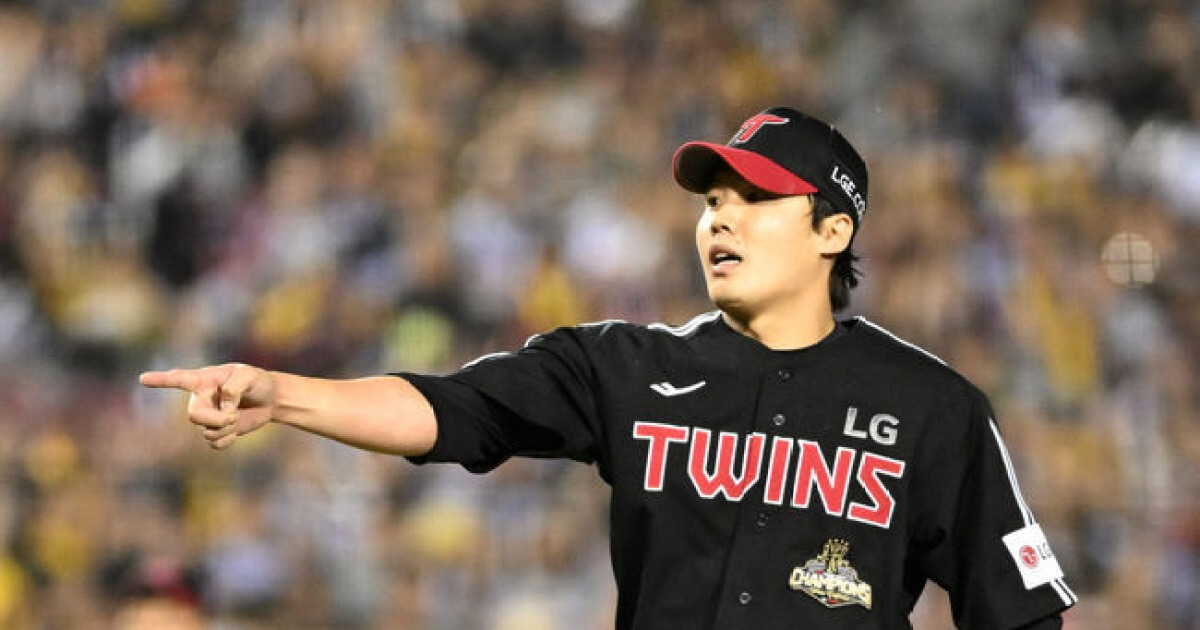 마무리 유영찬 팔꿈치 통증 어쩌나, ‘4전5기’ 임찬규 1실점 첫 승+문보경 3타점, LG 잠실 라이벌전 이겼다 [잠실 리뷰]