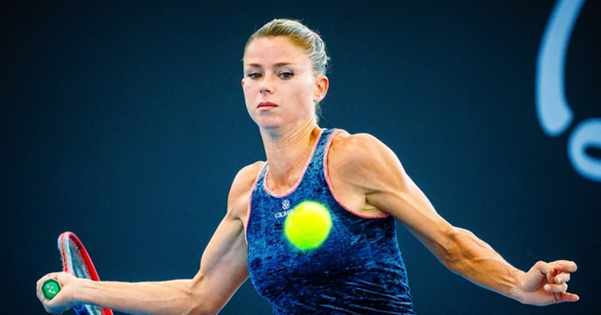 란제리 모델도 했던 女테니스 은퇴선수, 임신 중 깜짝 복귀 선언 "2027년에 만나요"