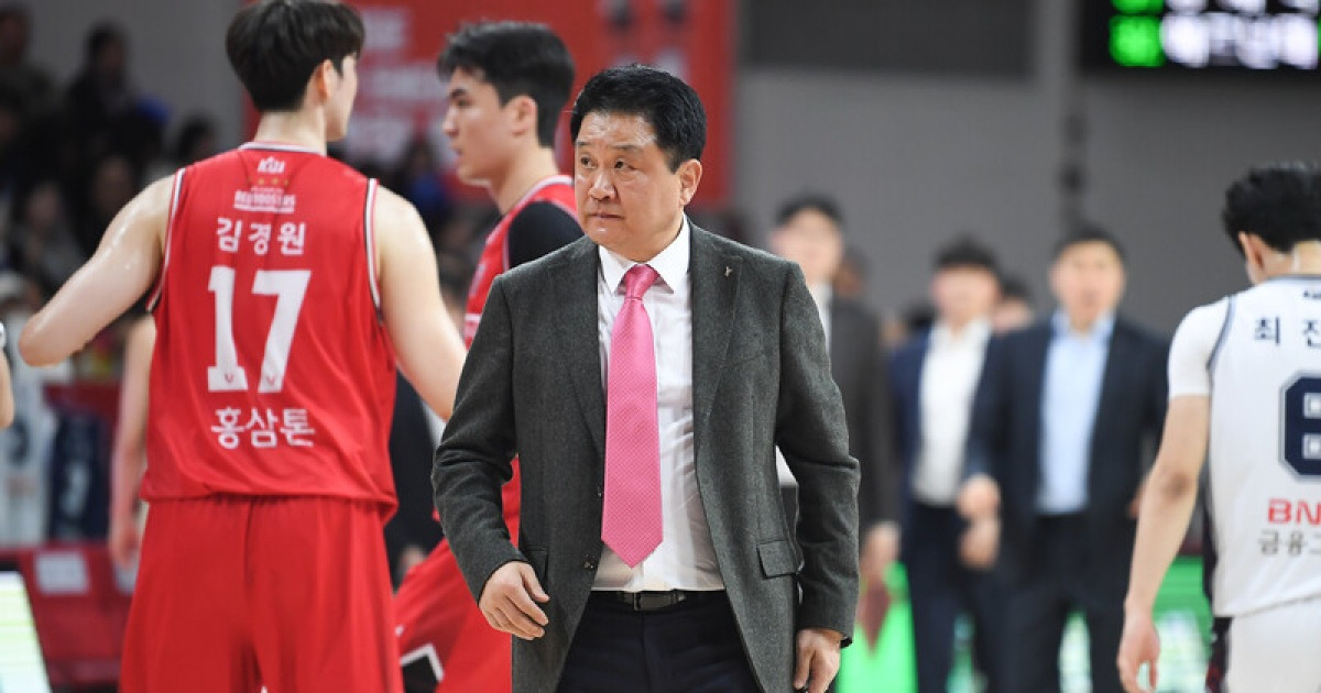 [KBL 4강 PO 프리뷰] 정관장 '안방 사수'냐, KCC '부산행 쾌속 질주'냐... 2차전 결과가 시리즈 운명 가른다